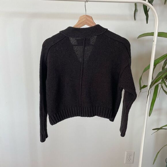 Brochu Walker Cropped Cardigan in Washed Black Linen - Picture 7 of 8